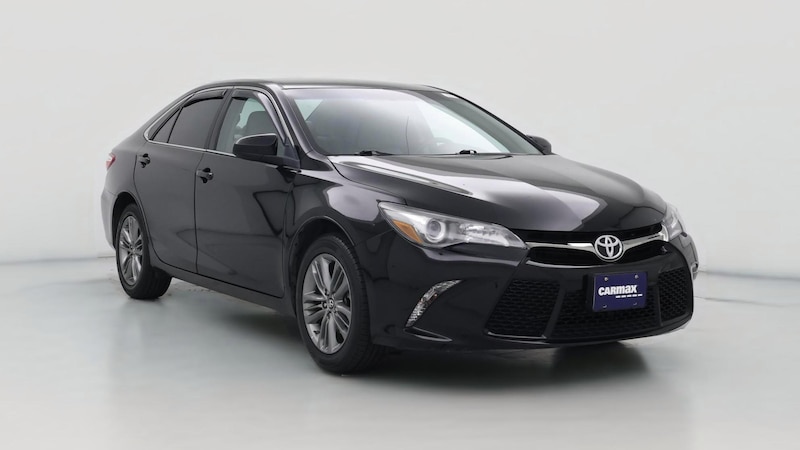 2017 Toyota Camry SE Hero Image