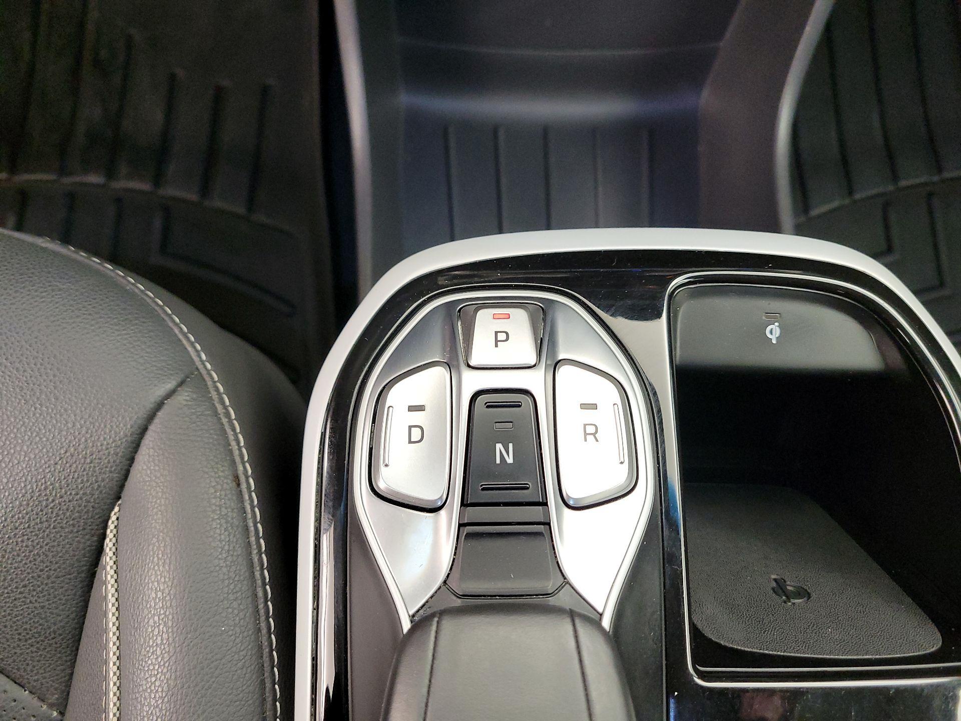 Thumbnail: 2019 Hyundai Ioniq - 17