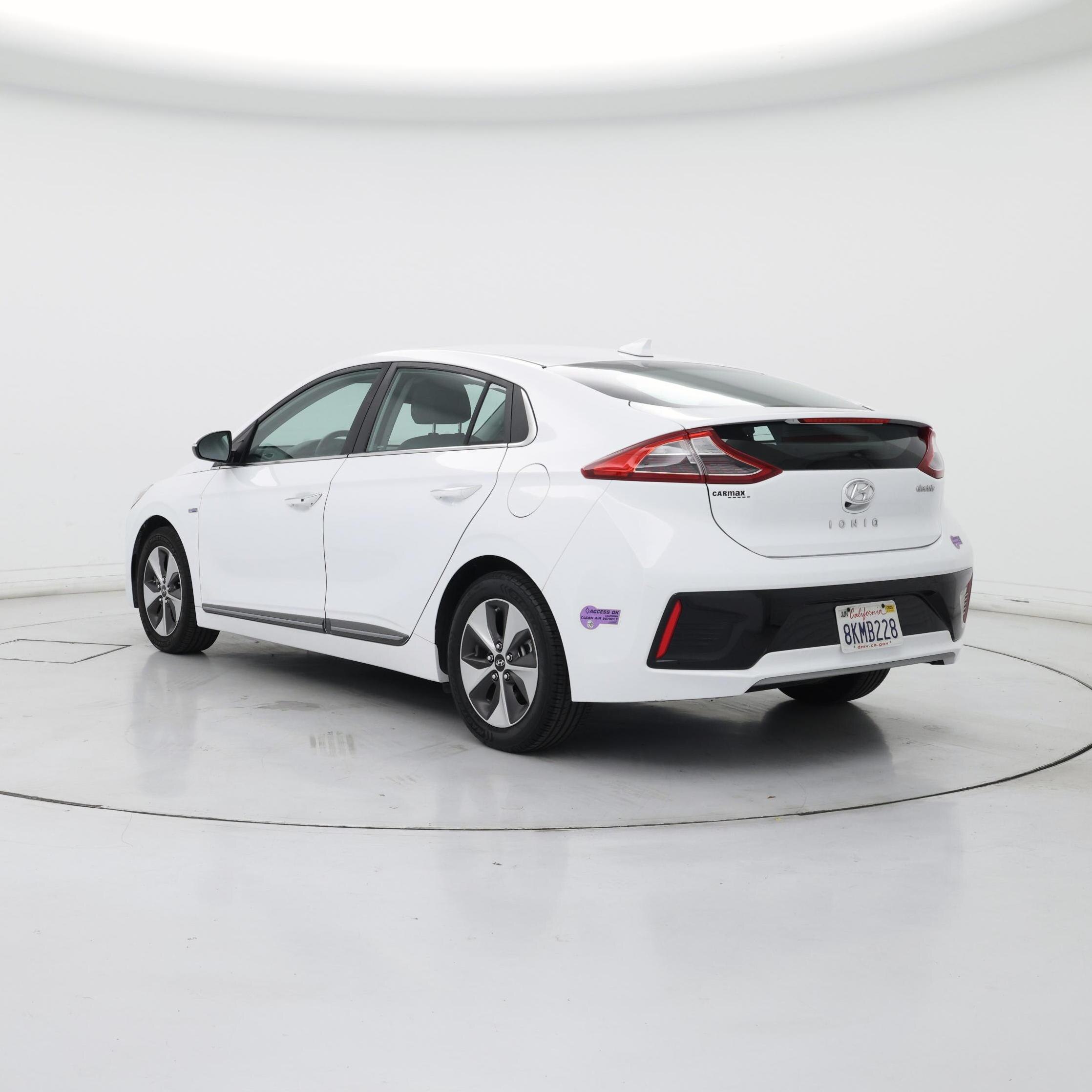 Thumbnail: 2019 Hyundai Ioniq - 2