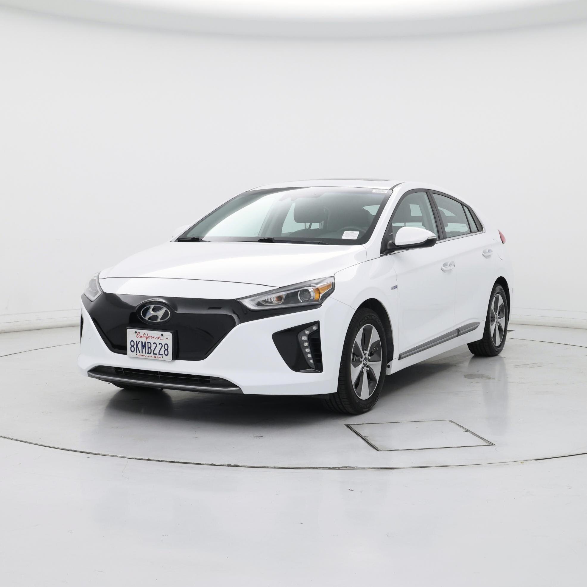 Thumbnail: 2019 Hyundai Ioniq - 4