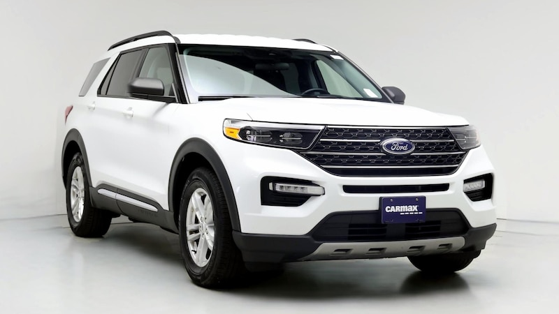 2023 Ford Explorer XLT Hero Image