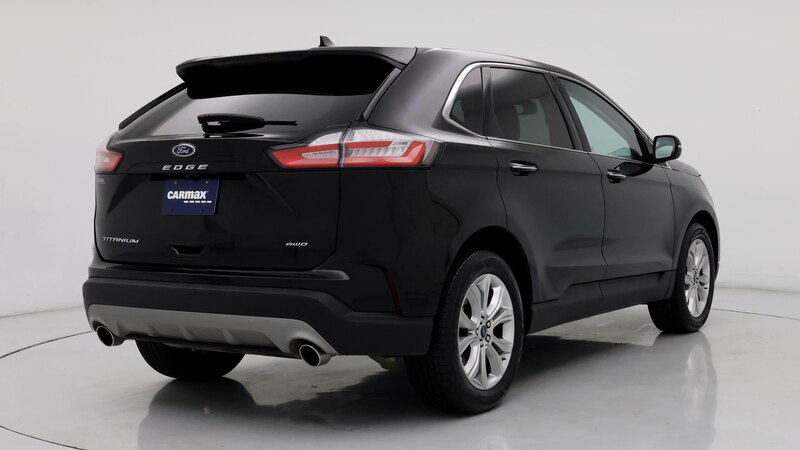 2022 Ford Edge Titanium 8