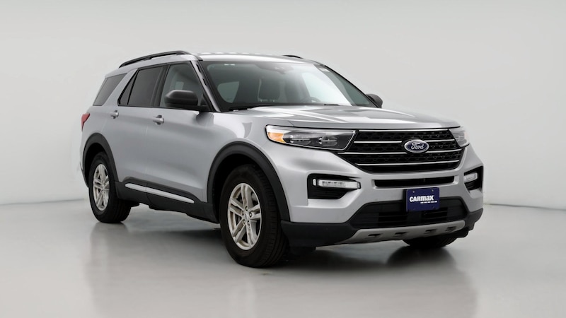 2023 Ford Explorer XLT Hero Image