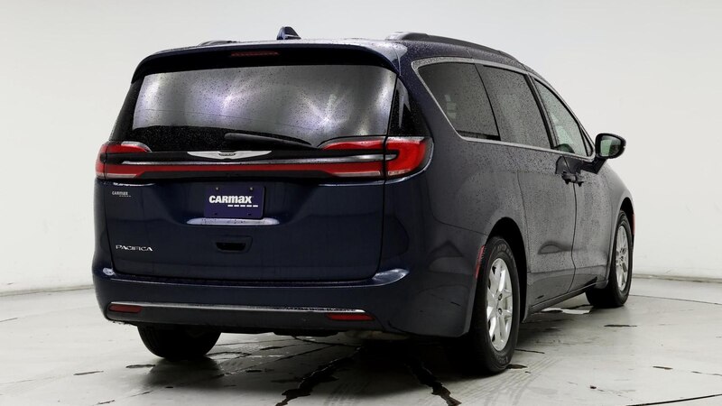 2022 Chrysler Pacifica Touring L 8