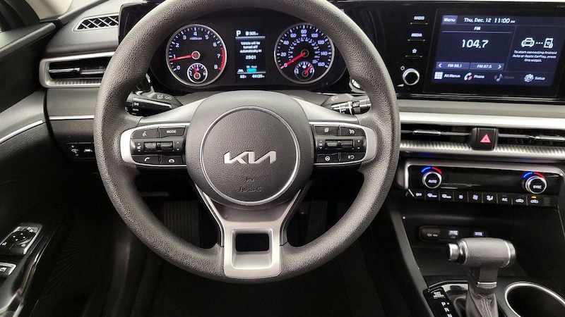 2023 Kia K5 LXS 10