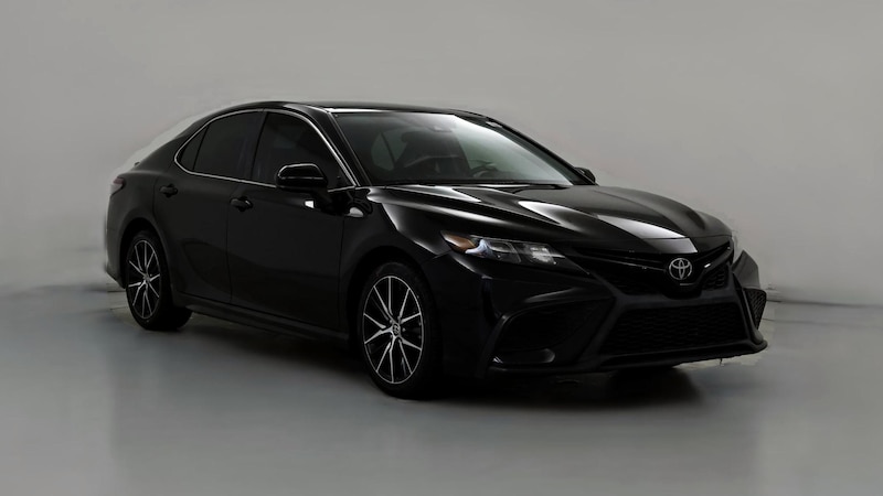 2021 Toyota Camry SE Hero Image