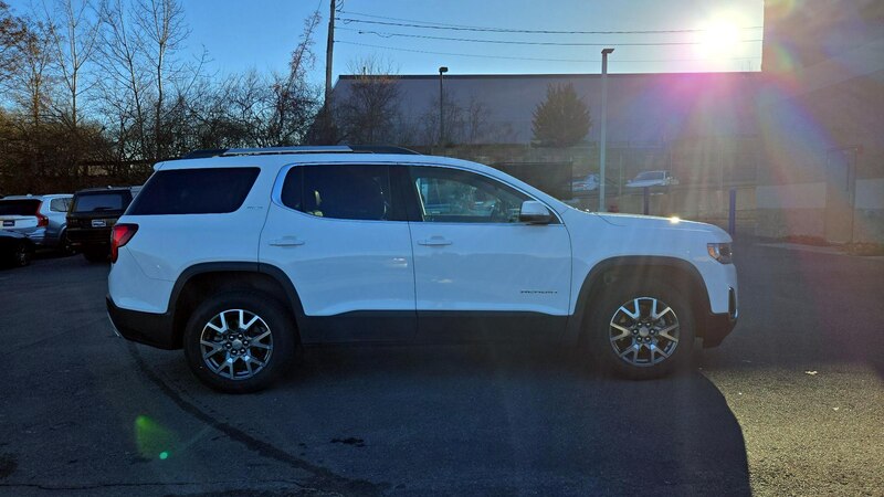 2023 GMC Acadia SLT 4