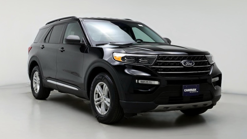 2023 Ford Explorer XLT Hero Image