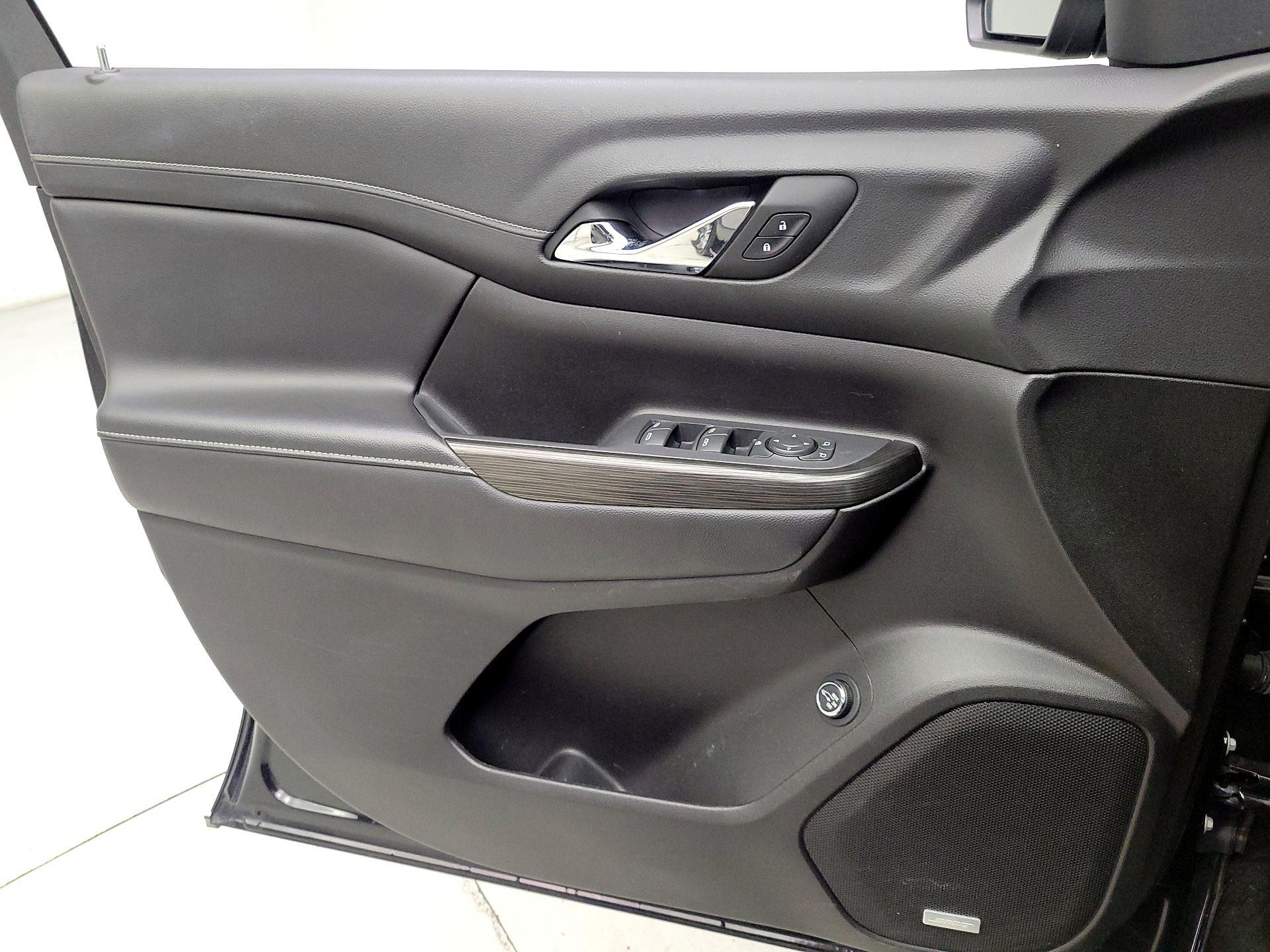 Thumbnail: 2023 GMC Acadia - 12