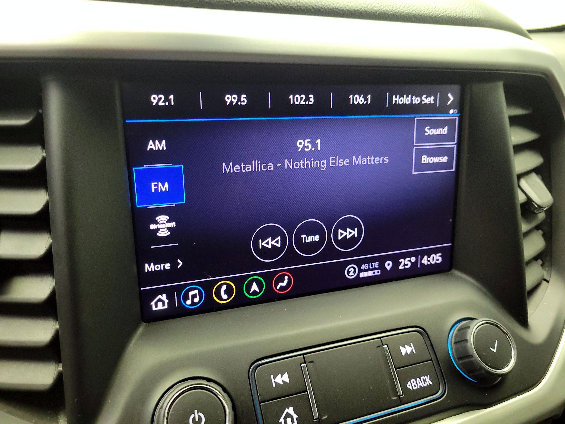 Thumbnail: 2023 GMC Acadia - 16