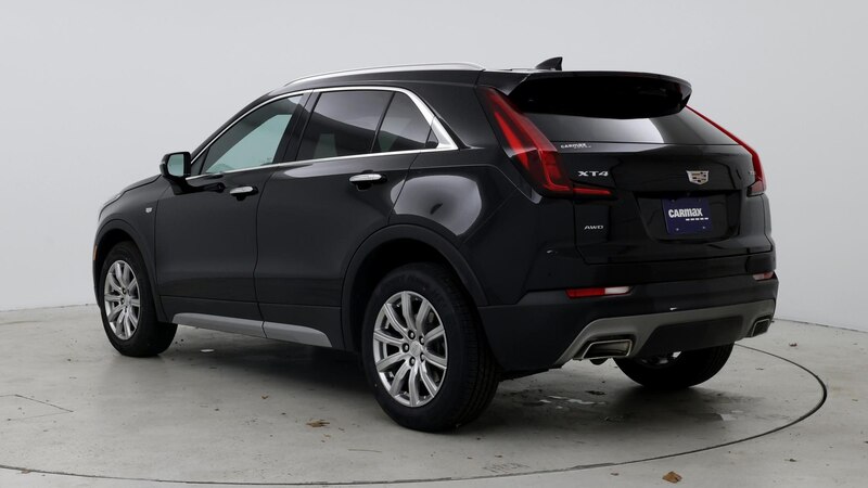 2023 Cadillac XT4 Luxury 2