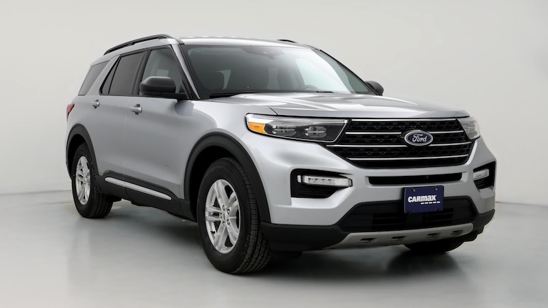 2023 Ford Explorer XLT Hero Image