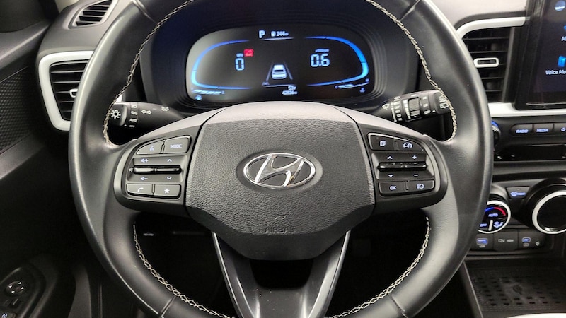 2023 Hyundai Venue Limited 10