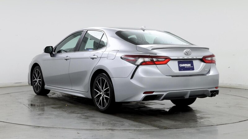 2023 Toyota Camry SE 2