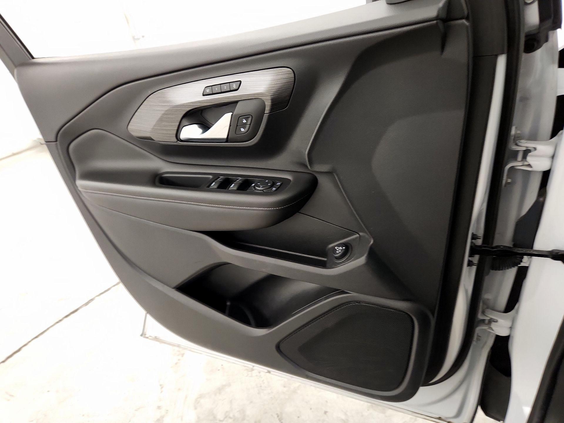 Thumbnail: 2023 GMC Terrain - 12