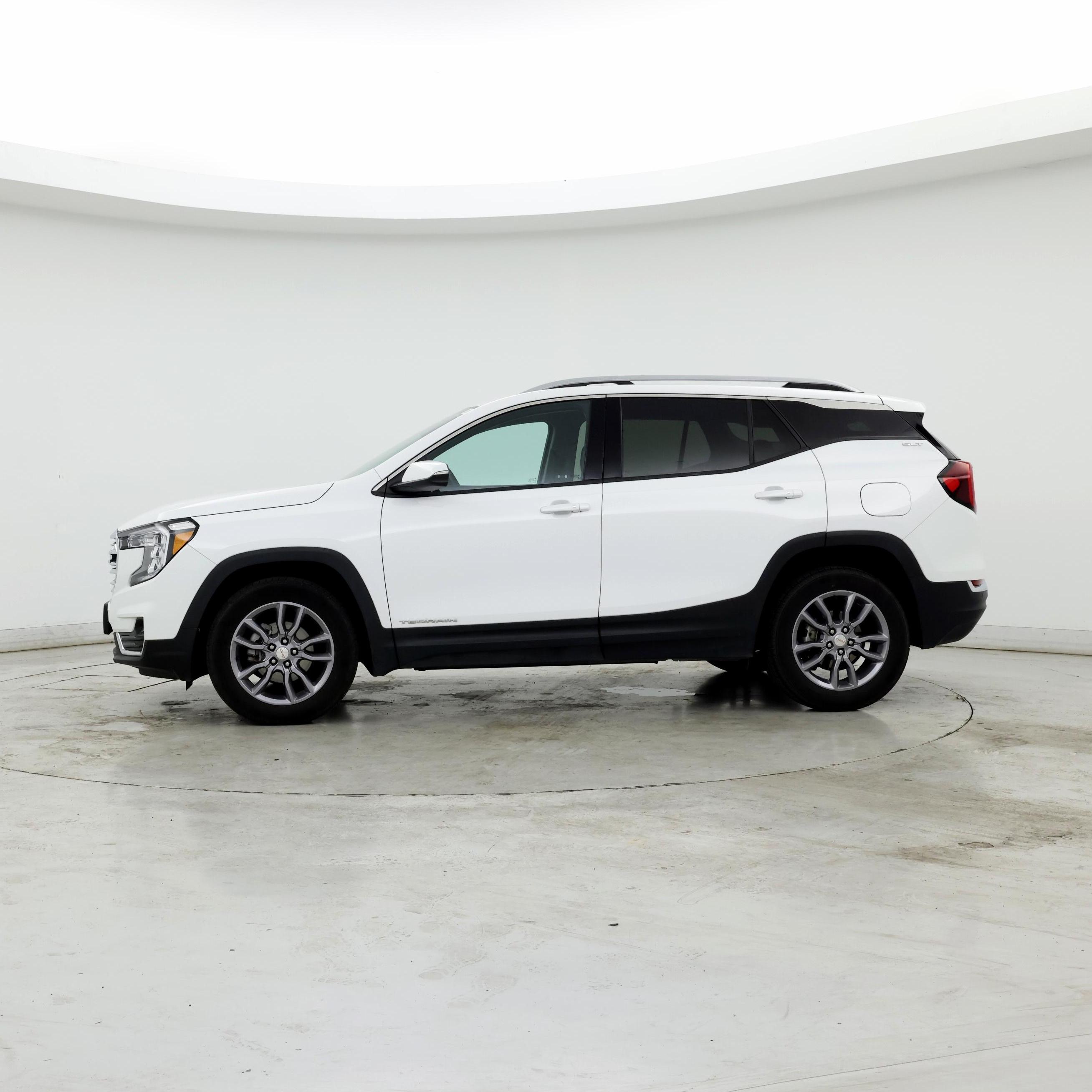 Thumbnail: 2023 GMC Terrain - 3