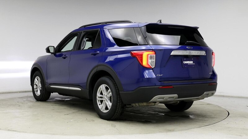 2023 Ford Explorer XLT 2