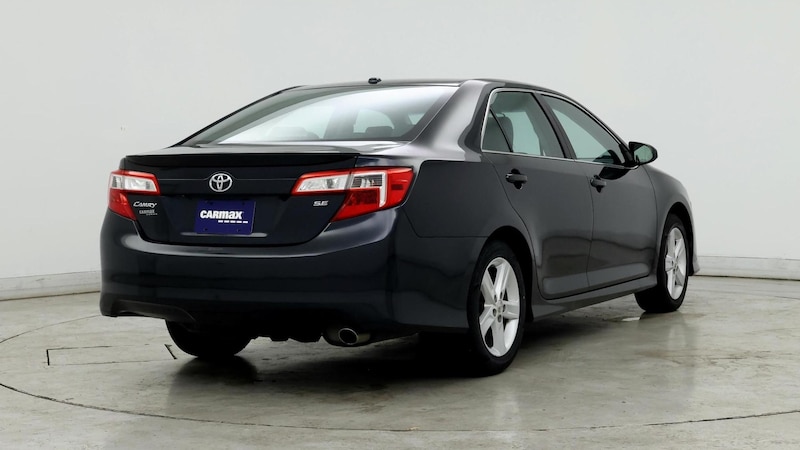 2014 Toyota Camry SE 8