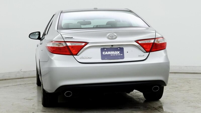 2016 Toyota Camry XLE 6