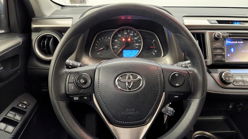 2013 Toyota RAV4 XLE 10