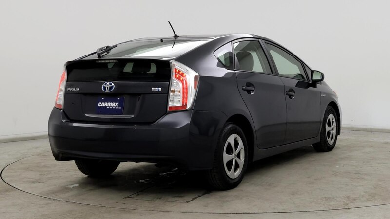 2015 Toyota Prius Two 8