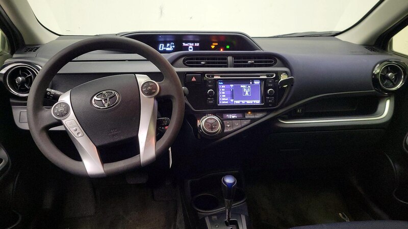 2016 Toyota Prius c Two 9