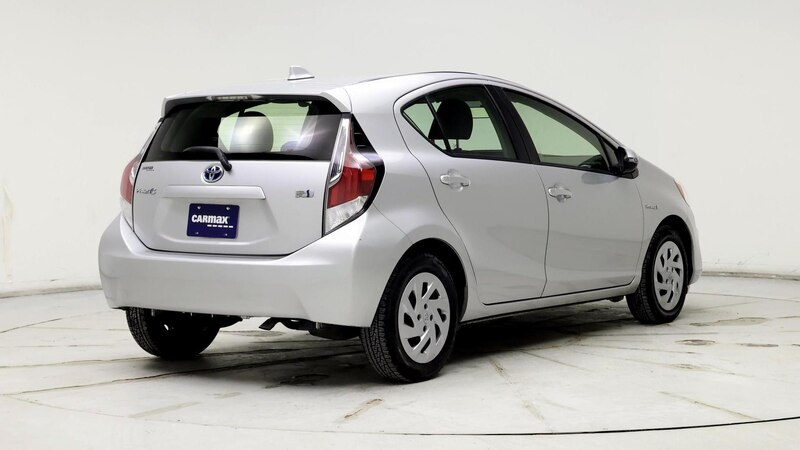 2016 Toyota Prius c Two 8