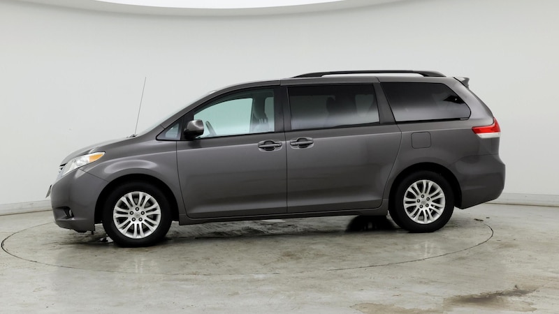 2013 Toyota Sienna XLE 3