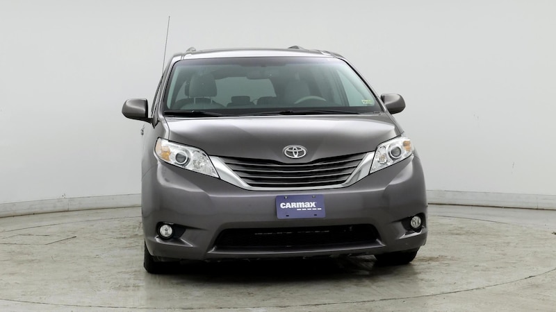 2013 Toyota Sienna XLE 5