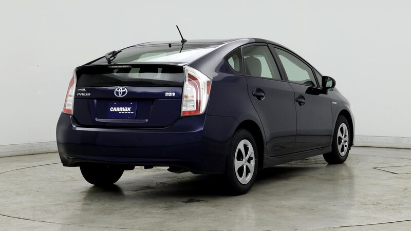 2013 Toyota Prius Two 8