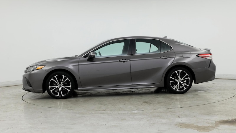 2019 Toyota Camry SE 3