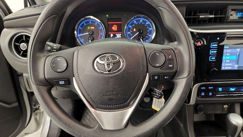 2018 Toyota Corolla LE 10