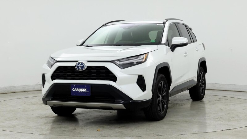 2024 Toyota RAV4 SE 4