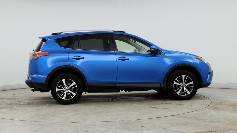 2016 Toyota RAV4 XLE 7