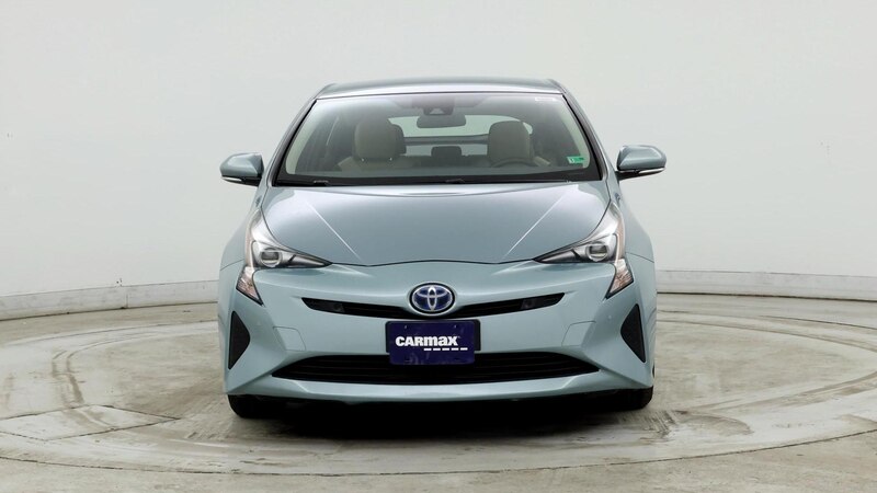 2017 Toyota Prius Three 5