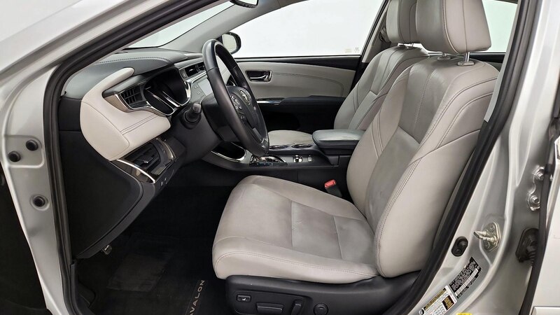 2013 Toyota Avalon Limited 11