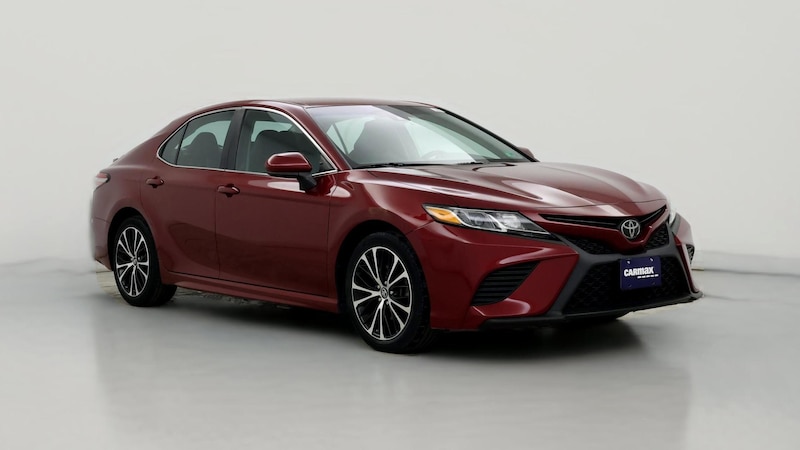 2018 Toyota Camry SE Hero Image