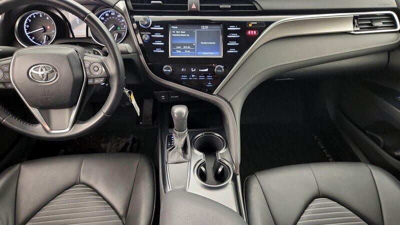 2018 Toyota Camry SE 9