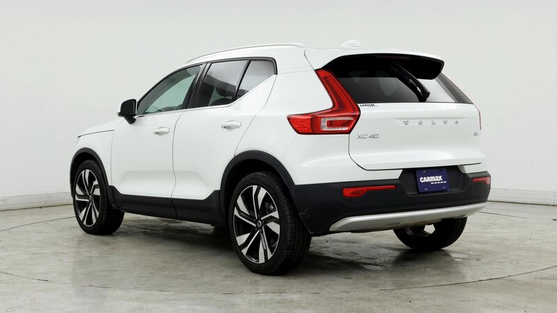 2023 Volvo XC40 B4 Plus 2