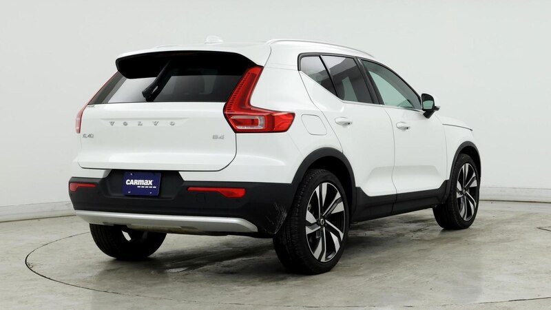 2023 Volvo XC40 B4 Plus 8