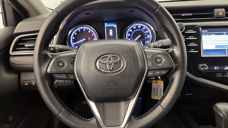 2019 Toyota Camry SE 10