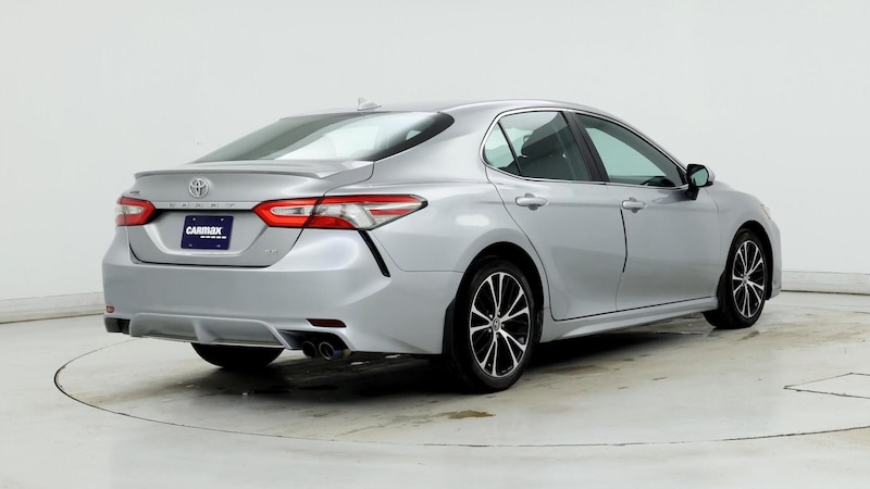 2019 Toyota Camry SE 8