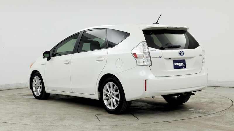 2013 Toyota Prius v Five 2