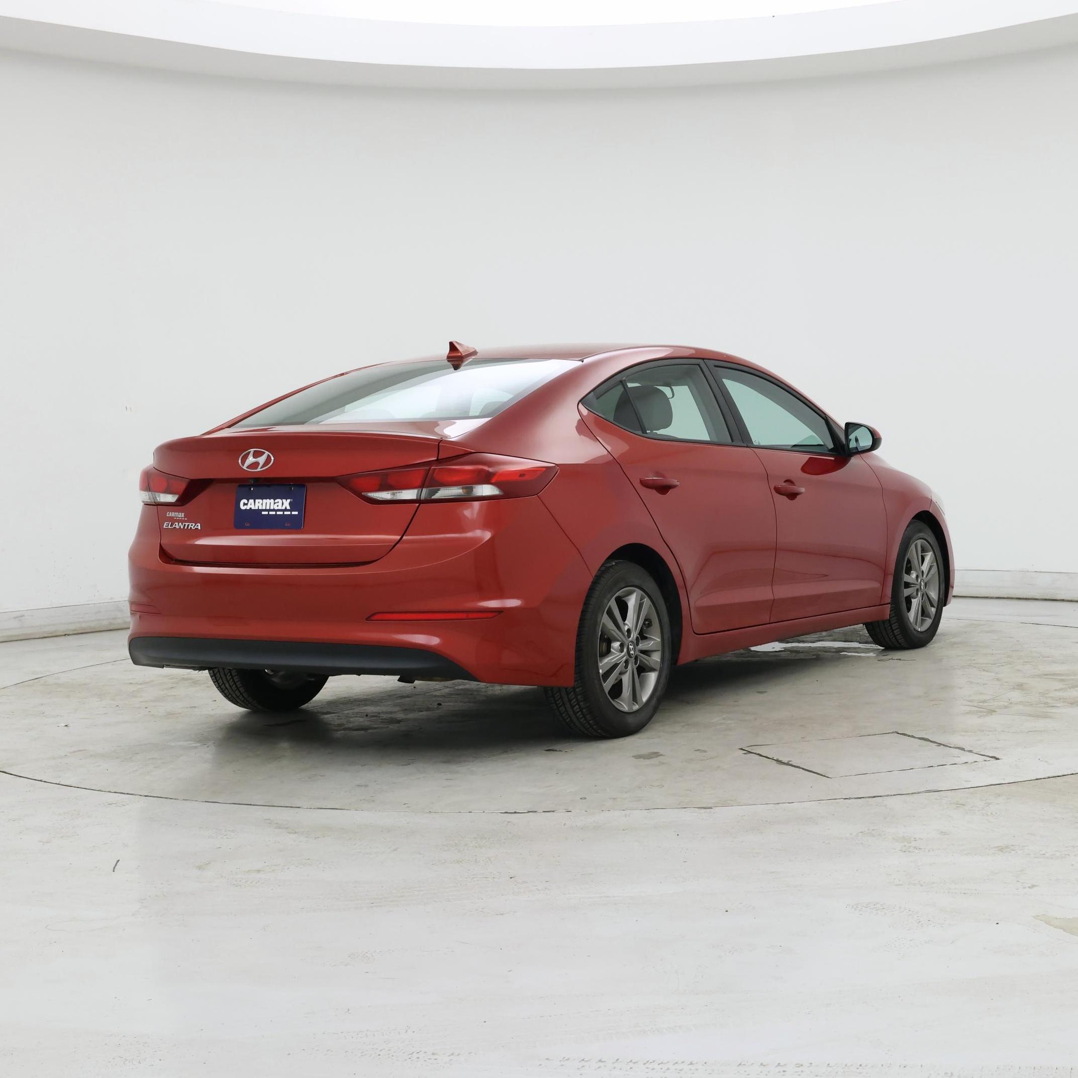 Thumbnail: 2017 Hyundai Elantra - 8