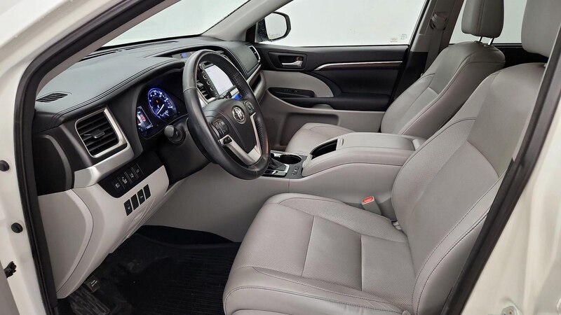 2015 Toyota Highlander Limited 11