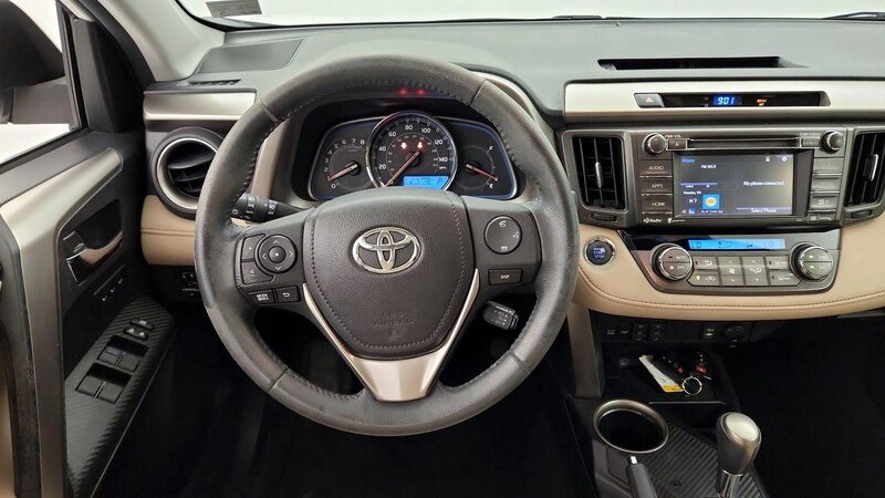 2015 Toyota RAV4 Limited 10