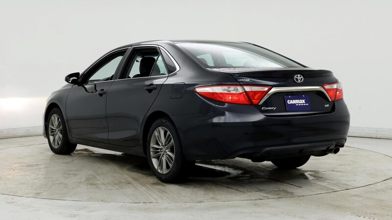 2016 Toyota Camry SE 2