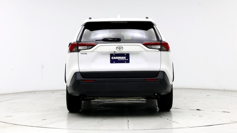 2019 Toyota RAV4 LE 6