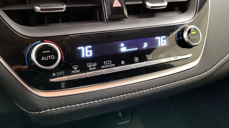2022 Toyota Corolla XSE 16