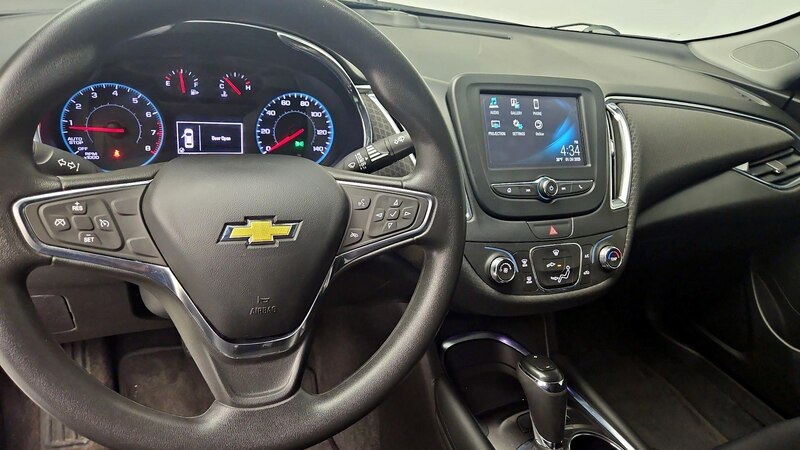 2016 Chevrolet Malibu LT 9